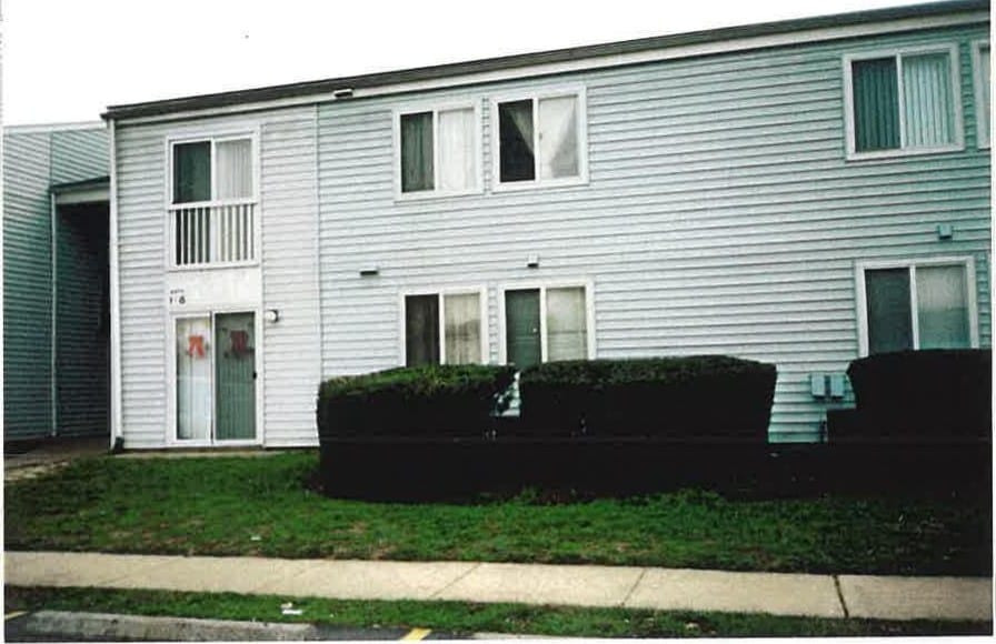 The on-site rental office building at Village Green